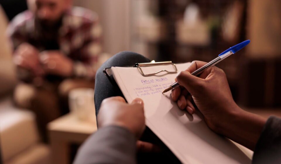 أفضل 17 دكتور نفسي في الأحمدي